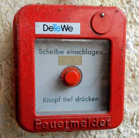 feuermelder rot